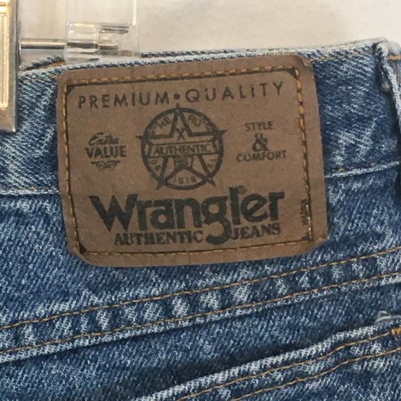 Wrangler Mens Denim Blue Jean Shorts, Flat Front, size 44 - Picture 5 of 7